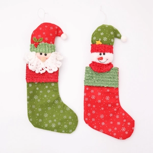 Chaussettes de Noël avec motifs Père Noël et bonhomme de neige pour décoration festive