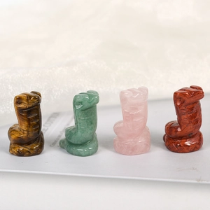 Statues de serpent en pierres naturelles sculptées : œil de tigre, quartz et jaspe