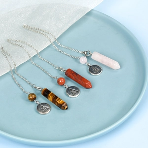 Collana con pendolo in cristallo naturale con ciondolo Buddha e pietre curative
