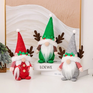 Dreiteiliges Weihnachts-Gnom-Plüschset in Rot, Grün und Grau mit Geweihen und Hüten