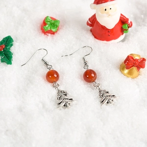 Orecchini albero di Natale in argento con perle arancioni e decorazioni festive