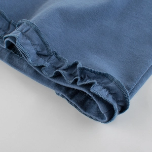 Short de d'été en tricot bleu foncé pour filles avec bordure ondulée élégante