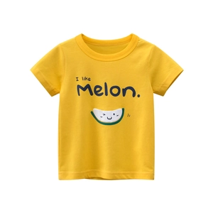 Camiseta infantil de algodón amarillo brillante con estampado de sandía y texto