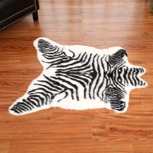 Zebraprint tapijt van imitatiebont met pluche textuur voor woonkamer en slaapkamer