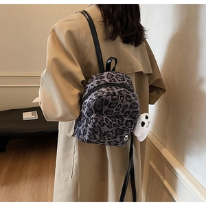 Mini sac à dos imprimé léopard pour femme avec pendentif fantôme en peluche mignon
