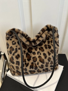 Leopard Print Faux Fur Tote Bag Plush Large Capacity Shoulder Bag Women Fashion Autumn Winter Accessory