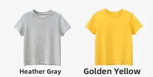 T-shirt classiche in cotone per bambini in grigio melange e giallo oro su piano