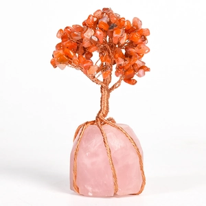 Albero di cristallo rosso fatto a mano con base in quarzo rosa e rami in rame