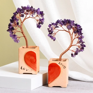 Paire d'arbres en cristal d'améthyste avec fil de cuivre et motif de cœur Love sur céramique