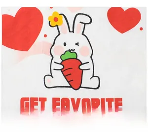 Détail du t-shirt blanc pour fille avec lapin mignon et impression de cœurs rouges vifs