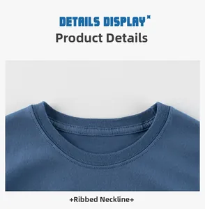 Gros plan détaillé du col côtelé d'un t-shirt à manches courtes bleu pour enfants en coton