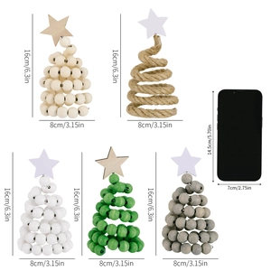 Lot de cinq sapins de Noël en perles de bois et jute avec étoiles pour décoration
