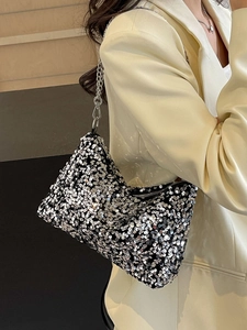 Fashionable silver sequin crossbody bag with chain strap for women, large capacity design