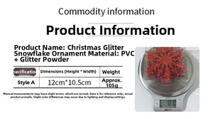 Détails de l'ornement flocon de Noël affichant le poids sur une balance numérique