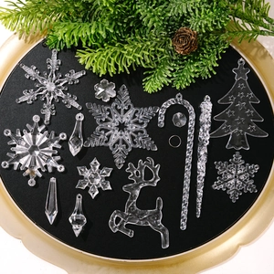 18PCS clear acrylic Christmas ornaments set featuring snowflakes and reindeer on pine needles