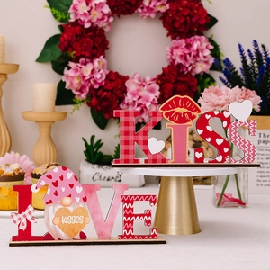 Valentine Wooden Letter Ornament LOVE KISS Gnome Tabletop Decoration Home Party Decor Rustic Style Red Pink Festive Prop