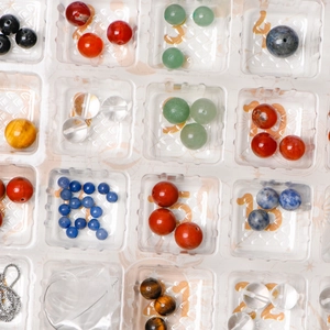Set van 24 natuurlijke kristallen kralen en agaat voor het maken van DIY-sieraden