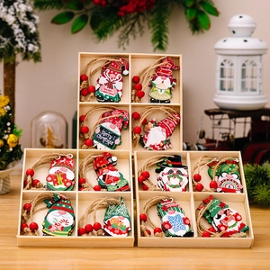 Set de 12 ornements de Noël en bois, gnomes et bonhommes de neige dans un coffret en bois