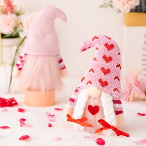 Pink Valentine's Day couple gnomes plush dolls with hearts and flowers decor