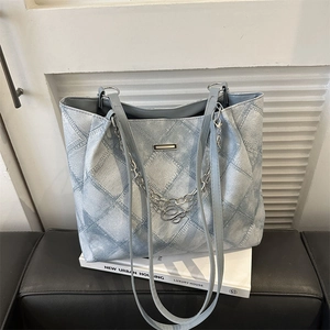 Women Tote Bag Rhombic Quilted Denim Texture Print Shoulder Bag With Chain Decor Letter Pendant Retro Fashion