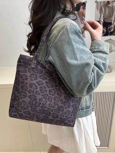 Retro leopard print canvas tote bag with large capacity for women casual shoulder wear