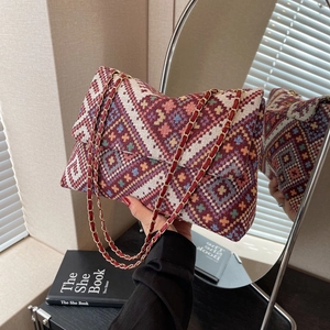 Women Ethnic Geometric Woven Crossbody Bag Bohemian Style Shoulder Purse With Metal Chain Strap Flap Magnetic Closure