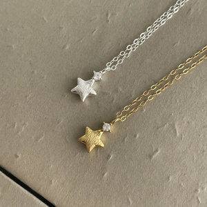 Star Pendant Necklace Minimalist Copper Clavicle Chain With Zircon Inlay Frosted Texture Elegant Jewelry For Women