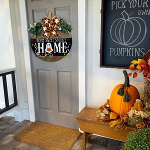 Appendiporta rotondo in legno Halloween Home Sweet Spooky Home con fiocco e zucca