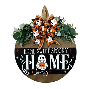 Targa porta in legno per Halloween con scritta Home Sweet Spooky Home e fiocco