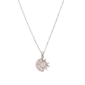 Élégant collier soleil et lune pour femmes orné de pierres de zircone cubique