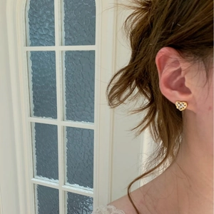 Brass Heart Stud Earrings With Zircon Hollow Lattice Design French Style Elegant Jewelry For Women