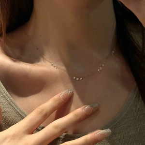 Collier ras de cou en or avec perles de zircon style français pour femmes élégantes