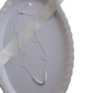 Minimalist S925 sterling silver U-shaped lava pendant necklace with sleek bead chain