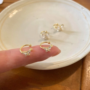 Elegant gold butterfly zircon stud earrings for women with minimalist butterfly design