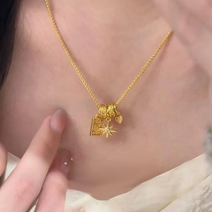 Collana Con Ciondolo Stella Luna In Rame Da Donna Con Cuore In Zircone Placcato Oro E Placca Quadrata Boho