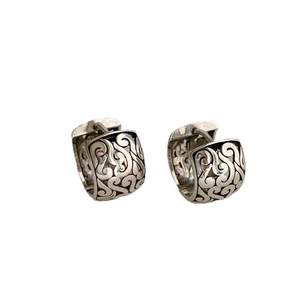 Vintage hollow geometric silver earrings with traditional cloud pattern for women