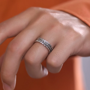 Vintage oxidized silver wheat ear open ring with intricate leaf pattern for women