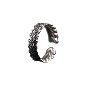 Vintage oxidized silver open ring featuring intricate wheat ear leaf texture for unisex