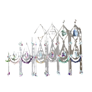 Σετ κρυστάλλινα suncatchers με γεωμετρικά μεταλλικά πλαίσια και φυσικούς πολύτιμους λίθους
