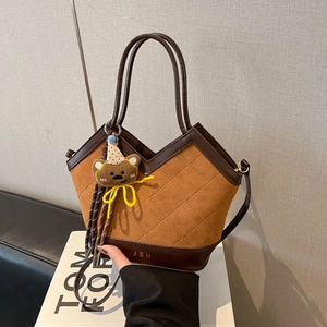 Women Quilted Suede Leopard Print Tote Bag Large Capacity V Shaped Bucket Shoulder Crossbody Handbag With Bear Accessory