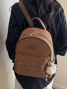 Sac à dos vintage marron pour femme en daim avec gaufrage cartoon et pendentif en peluche
