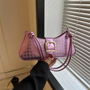 Sac sous le bras violet métallisé avec motif pied-de-poule et boucle dorée