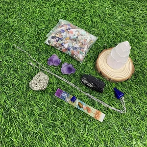 7 Chakra helende kristallen set met amethist clusters, seleniet toren en edelsteen staf