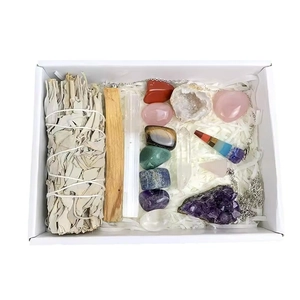 7 Chakra kristallen helingsset met amethist, palo santo en witte salie in geschenkdoos