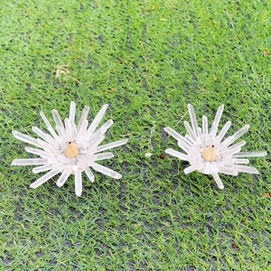 Zweiteiliges Set Lotus Räucherstäbchenhalter aus klarem Quarz mit goldenen Halterungen