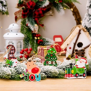 Detailed view of 4-piece wooden Christmas pendants with reindeer and gnome designs