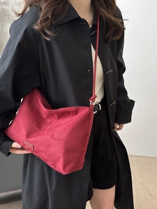 Elegant red velvet tote handbag for women with fashion leather label and slim shoulder strap