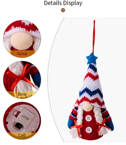 Detail display showing patriotic gnome nose, silk bow and integrated battery cell