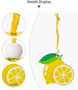 Vue macro des détails du pendentif en bois citron incluant le cordon et la perle