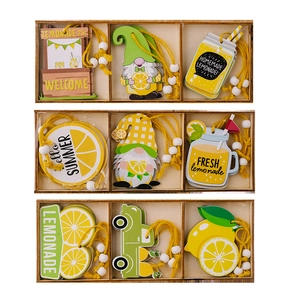 Lot de 9 suspensions d'été en bois avec motifs citrons, gnomes et camion en coffret